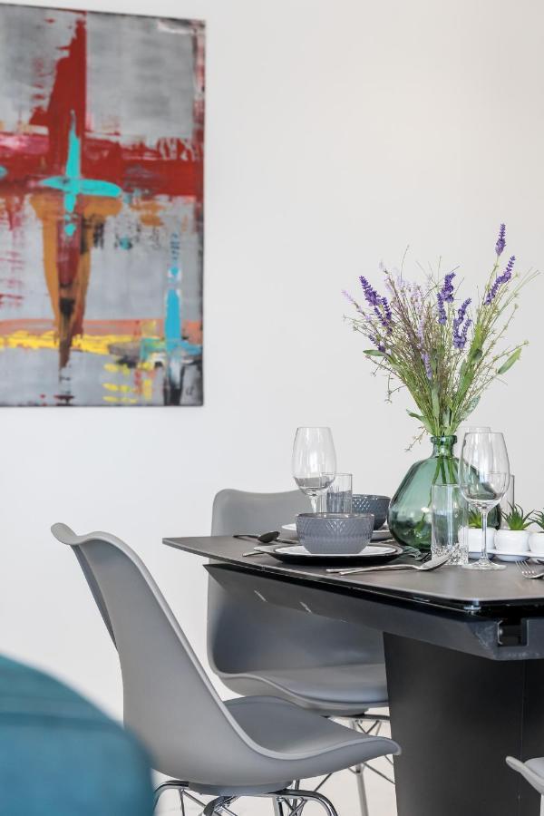 Elysian Zen Luxury Apartment - Two Bedroom Apartment With Terrace And Sea View Split Bagian luar foto