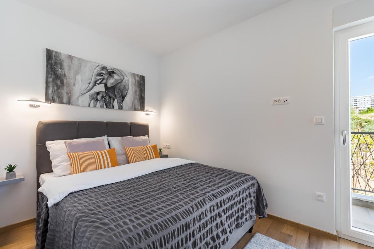 Elysian Zen Luxury Apartment - Two Bedroom Apartment With Terrace And Sea View Split Bagian luar foto
