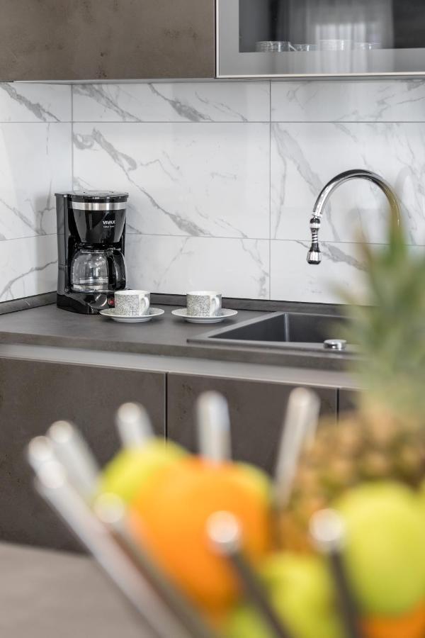 Elysian Zen Luxury Apartment - Two Bedroom Apartment With Terrace And Sea View Split Bagian luar foto